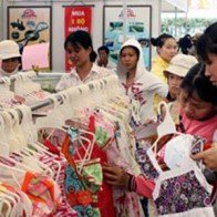 Hàng Việt thu hút người dân biên giới Việt Nam-Campuchia