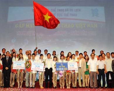 Đoàn thể thao Việt Nam chia 3 cánh quân tới Myanmar