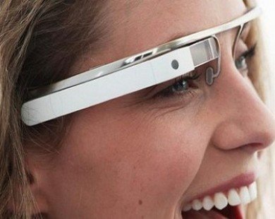 Google bắt đầu cho ’đặt gạch’ Google Glass