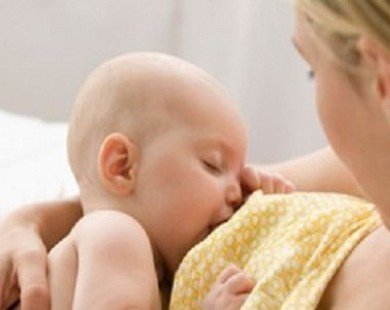 Trẻ bú mẹ sẽ giảm 50% nguy cơ mắc bệnh béo phì