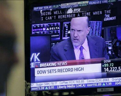 Phố Wall trồi sụt, Dow Jones tiếp tục xác lập mức cao kỷ lục