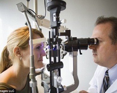 Dùng nhiều thuốc tránh thai có thể bị mù mắt