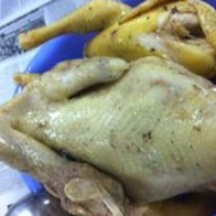 Hà Nội chưa phát hiện gà thịt sẵn có phẩm màu kiềm