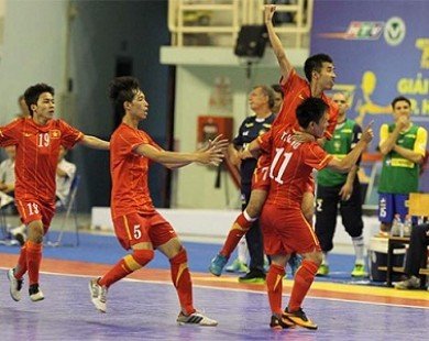 Tuyển futsal Việt Nam thắng sốc nhà vô địch thế giới Brazil