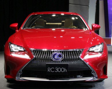 Tokyo Motor Show 2013 : Lexus RC coupe đại chiến BMW 4 serie