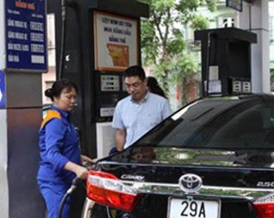 Bộ Tài chính yêu cầu doanh nghiệp giữ giá xăng, dầu