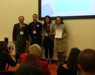 Trường dạy tiếng Việt nhận giải của Viện Hàn lâm Anh