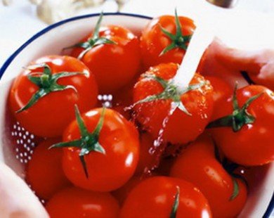 Giảm béo hiệu quả bằng việc ăn cà chua thay cơm