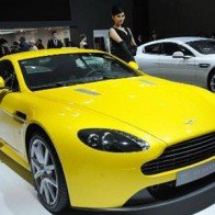 Hãng Daimler sắp nắm 5% cổ phần trong Aston Martin