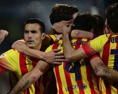 Pedro lập hat-trick, Barcelona lội ngược dòng khó tin