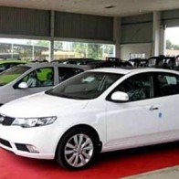Thị trường ô tô vào cuộc đua năm mới