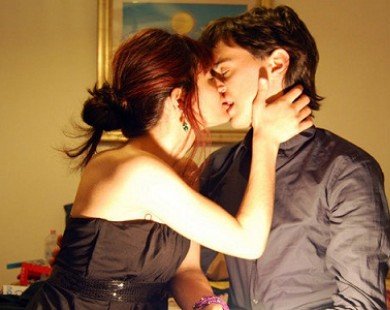 7 tác dụng không ngờ của nụ hôn đối với phái nữ
