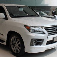 Lexus ra 5 mẫu xe và các dịch vụ đẳng cấp ở Việt Nam