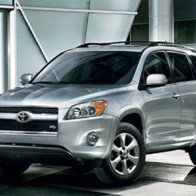 Saudi Arabia báo lỗi 400.000 xe Toyota tăng tốc bất kỳ