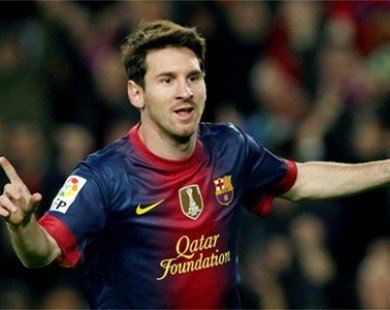 Barcelona sẵn sàng giúp Messi ’vượt mặt’ Ronaldo