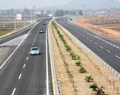Thông xe kỹ thuật 26km cao tốc Nội Bài - Lào Cai