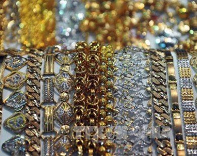 Hoạt động mua vào tăng đẩy giá vàng châu Á lên cao