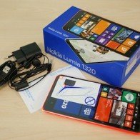 Lumia 1320 chính thức bán ở Việt Nam từ ngày 3/1/2014