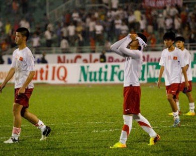 U19 Việt Nam - U19 Tottenham: Đứng dậy sau thất bại