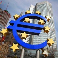 ECB quyết định giữ nguyên lãi suất ở mức thấp lịch sử