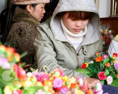Nam Định: Hoa lụa, hoa đá thủ công chinh phục khách hàng