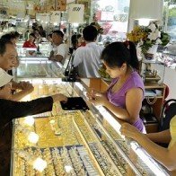 Giá vàng SJC giảm 210.000 đồng sau một tuần giao dịch
