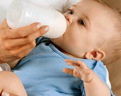 Mỹ đề xuất quy định siết chặt quản lý sữa cho trẻ sơ sinh