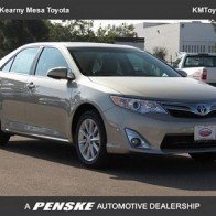 Toyota giới thiệu phiên bản đặc biệt Camry hybrid đời 2014.5
