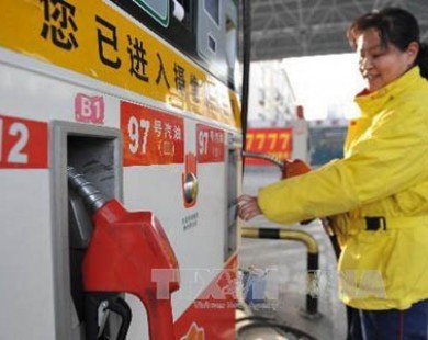 Giá dầu biến động trái chiều tại thị trường châu Á