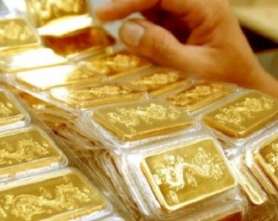 Giá vàng hôm nay: Tiếp tục tăng 30 nghìn đồng/lượng