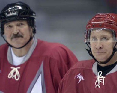 Tổng thống Putin tố trọng tài xử ép đội hockey Nga