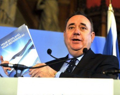 Thủ hiến Scotland bảo vệ quyền sử dụng đồng bảng Anh