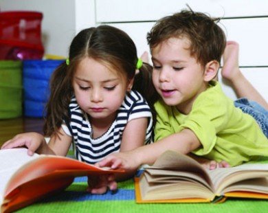 5 cách giúp con yêu thích đọc sách