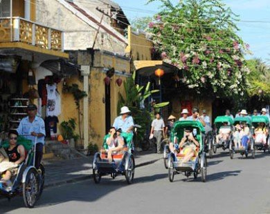 Thúc đẩy du lịch Việt Nam phát triển nhanh và bền vững