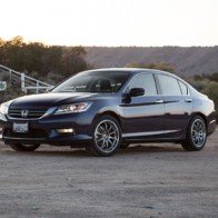 Honda Accord trở thành mẫu xe bán chạy nhất ở Mỹ