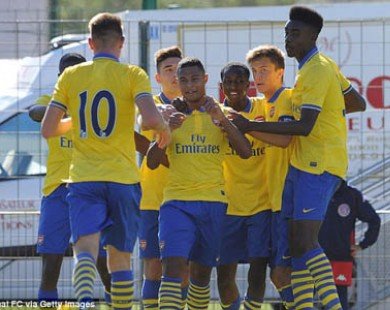 Arsenal tiếp U19 Việt Nam bằng sao Premier League