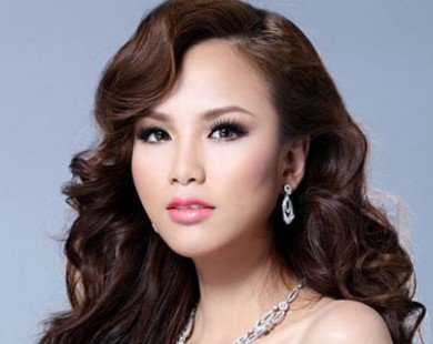 Hoa hậu Diễm Hương chính thức bị cấm diễn toàn quốc