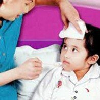 Các lưu ý khi chăm sóc trẻ lúc trời nồm