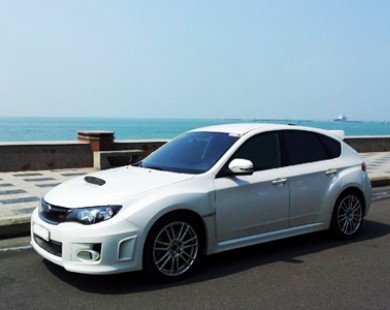 Diện kiến xế hiếm Subaru Impreza WRX STI tại Việt Nam