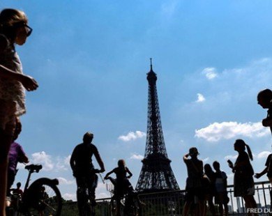 Thủ đô Paris vẫn là địa điểm du lịch hàng đầu thế giới