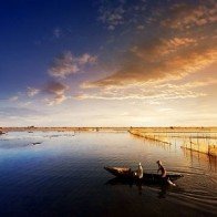 Bình minh yên tĩnh trên đầm Chuồn