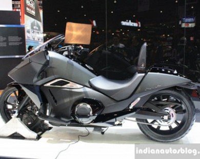 Honda NM4 concept - ý tưởng mô tô với thiết kế độc