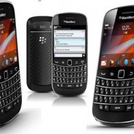 BlackBerry tái sản xuất Bold 9900 để gây dựng doanh số