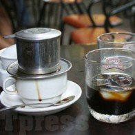 Những khu chợ cafe vỉa hè nổi tiếng nhất Hà Nội