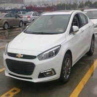 Chevrolet Cruze phiên bản mới - Một chút Ford Focus