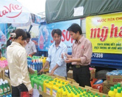 Vietnamese goods brought to rural areas