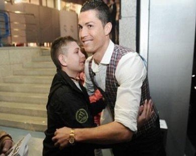 Kì diệu: Bàn thắng của Ronaldo cứu sống cậu bé hôn mê 3 tháng