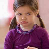 Ứng phó với thói hay vòi vĩnh đồ chơi của trẻ