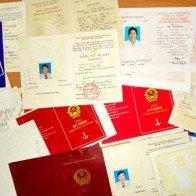Cận cảnh thế giới ngầm của các đường dây chế bằng giả