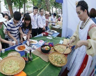 Asian cuisine on show in Hue
